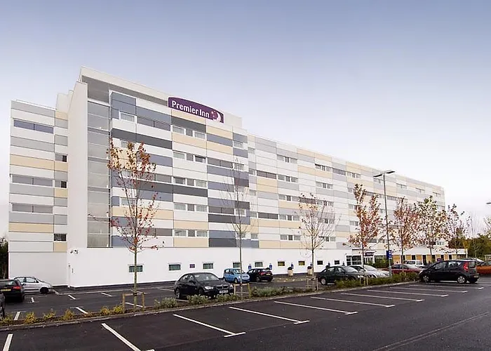 Premier Inn Manchester Airport Runger Lane North