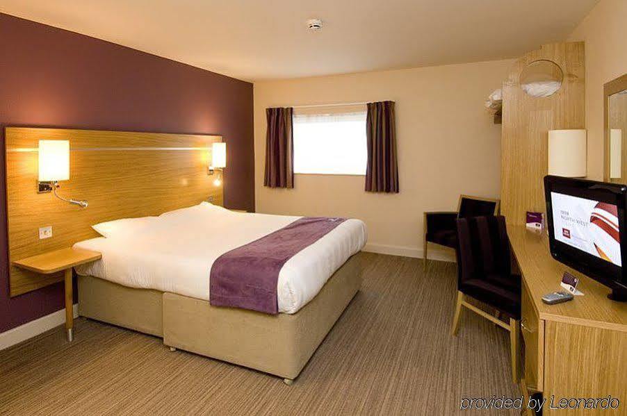 Premier Manchester Airport Runger Lane North Hotel 3*