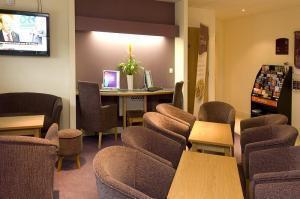 Premier Manchester Airport Runger Lane North 3* Hale (Greater Manchester)